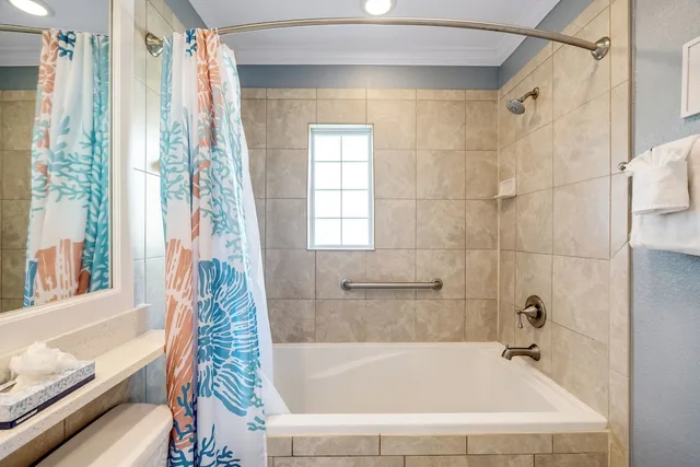 Efficiency, Futon Bed, King Bed, Sun Pool، Tropical Beach Resorts 6/7
