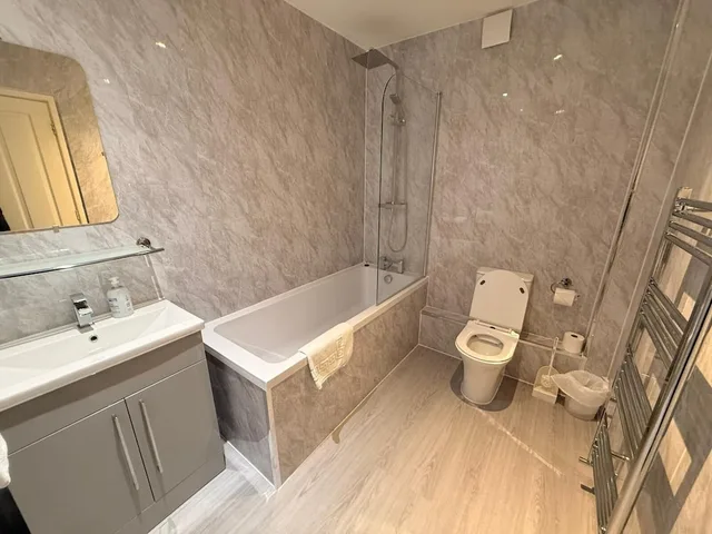 غرفة كلاسيكية بسرير كينج، Burlton Inn 6/8
