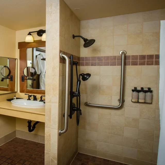 2 Bedrooms, Deluxe, Chalet, 2 Bathrooms, Accessible، UCLA Lake Arrowhead Lodge 4/4