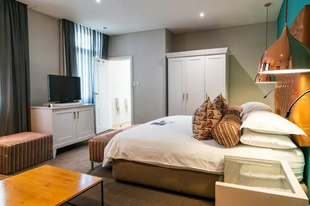 Luxury, Double or Twin Bed, The Grand Daddy Boutique Hotel 4/5