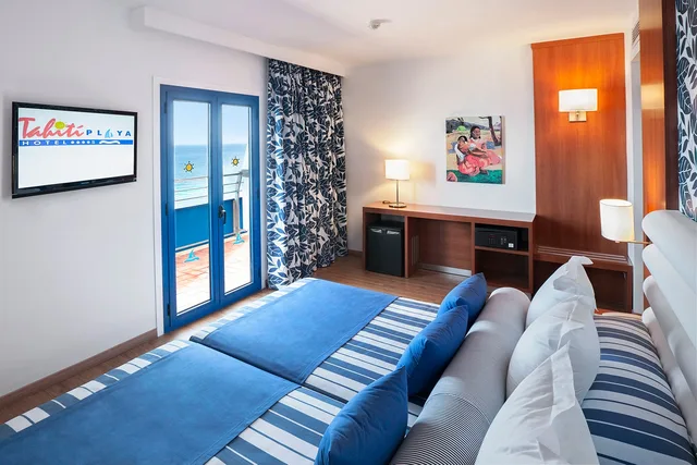 غرفة سوبيريور بسرير مزدوج أو سريرين منفصلين بإطلالة على المسبح، Hotel Tahiti Playa 1/2