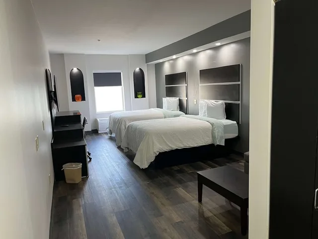 غرفة بسريرين كوين، Sonesta Essential Savannah 2/6