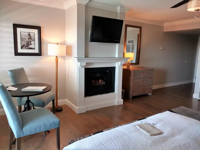 Premium, 2 Queen Beds, Partial Bay View، 456 Embarcadero Inn Suites 5/7
