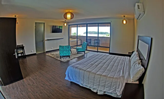 Suite, Ocean View, Balcony, Nammbu Beachfront Bungalows 2/3