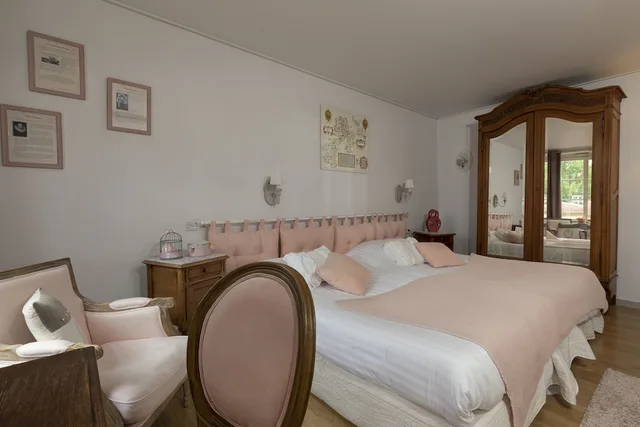 غرفة سيغنتشر بسرير مزدوج، The Originals City, Hotel de la Balance, Montbeliard 9/10