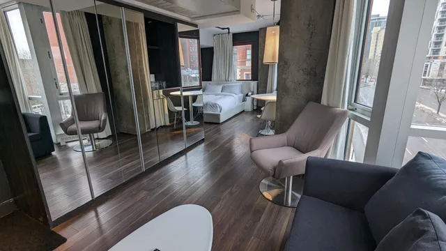 لوفت، Hotel Zero 1 5/6