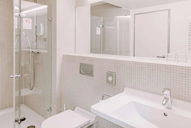Plus, Comfort، Vienna House Easy by Wyndham Stuttgart 8/14