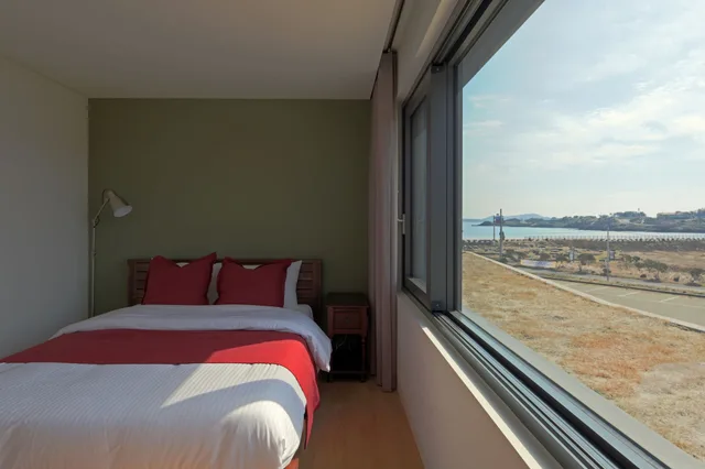 Family Suite, 2 Double Beds, Jimi Stay 2/3