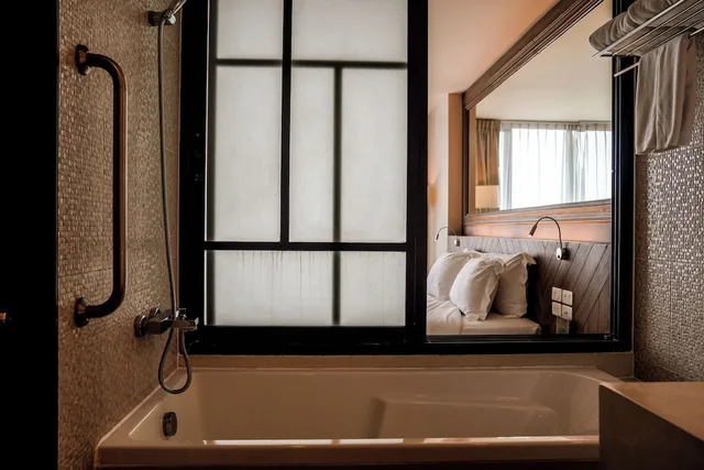 Lanna, Art, Twin Beds, Bathtub, Art Mai Gallery Nimman Hotel 4/5
