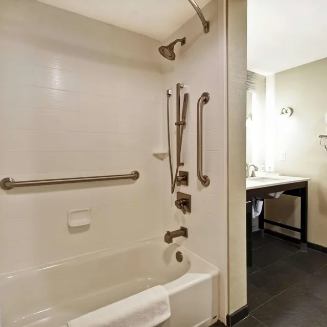 جناح بسرير كينج مع أريكة لذوي الإعاقة، Homewood Suites By Hilton Dallas Arlington South Tx 3/5