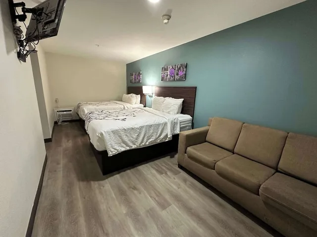 Upgrade, Business, Suite, 2 Queen Beds، Sleep Inn & Suites Pineville - Alexandria 3/7