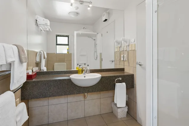 غرفة بانورامية بسرير مزدوج أو سريرين منفصلين بإطلالة على البحر، Harbour View Motel 7/8