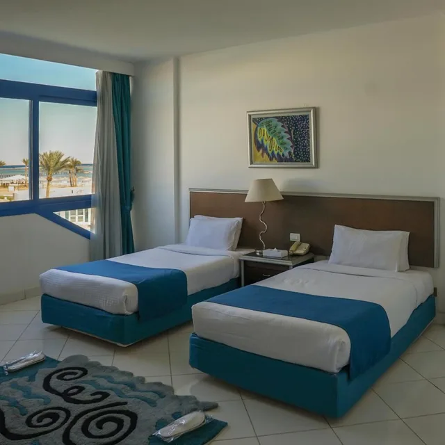 غرفة بسرير مزدوج أو سريرين منفصلين بإطلالة على البحر، Amarina Star Resort & Aqua Park 4/10