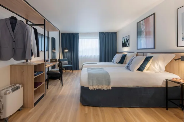 غرفة قياسية بسريرين منفصلين وسرير كوين، Tulip Residences Joinville-Le-Pont 5/8