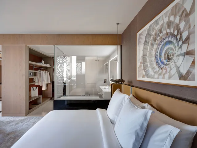 جناح ركني بسرير كينج، Four Seasons Hotel Dubai International Financial Centre 2/4