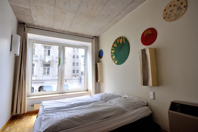 غرفة بسرير مزدوج بحمام خاص، Five Elements Hostel Frankfurt 1/10
