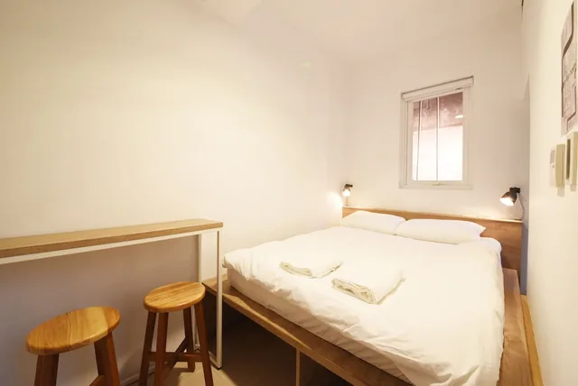 غرفة كومفورت بسرير مزدوج بشرفة، Flip Flop Hostel 2/5