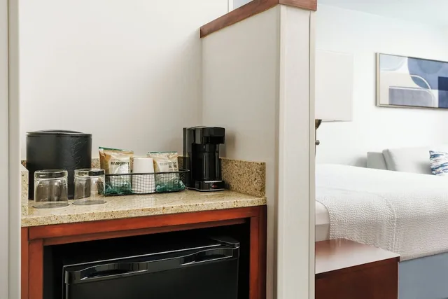 غرفة بسرير كينج لذوي الإعاقة، Courtyard By Marriott Farmington 4/8