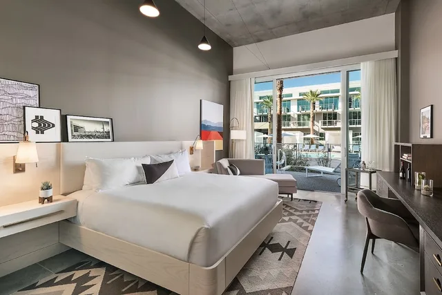 Premium, Cabana, King Bed، Mountain Shadows 10/10