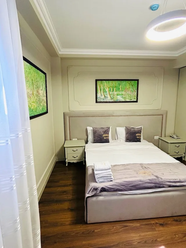 غرفة اقتصادية بسرير كينج بغرفة نوم واحدة، Parliament Hotel & Restaurant 7/10