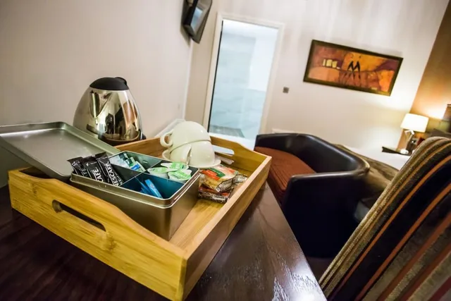غرفة سوبيريور بسرير كوين، Duke Of Edinburgh Hotel 5/5
