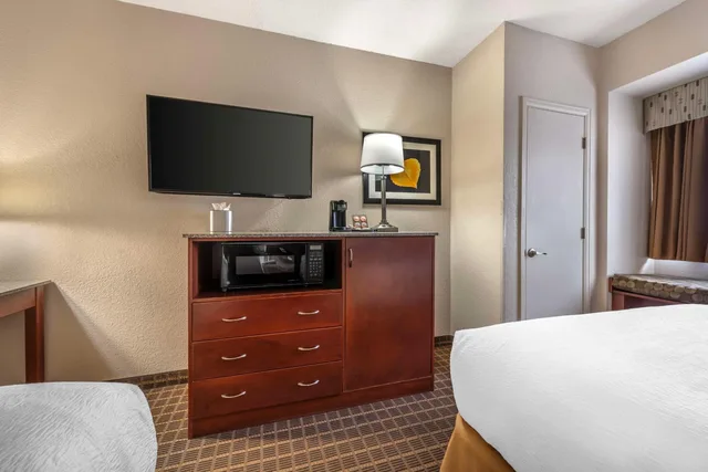 غرفة لذوي الإعاقة، Best Western Plus Peak Vista Inn & Suites 8/10