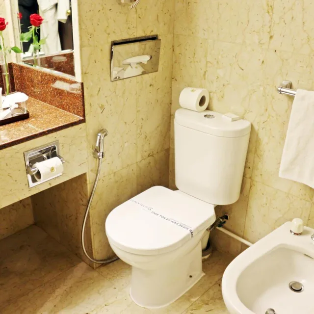 جناح بسرير كينج، Golden Tulip Bahrain 6/8