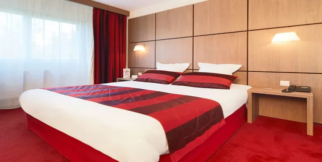 غرفة قياسية بسرير مزدوج، Kyriad Grenoble Centre Formerly Inter Hotel Patrick 1/6