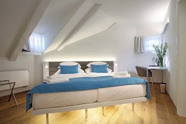 Standard, Twin Beds, Hotel Bishops House 6/10