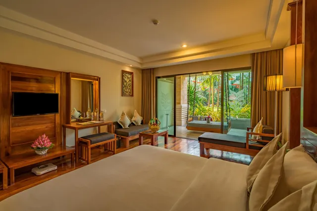 Cabana Pool Access، Angkor Miracle Resort and Spa 6/10