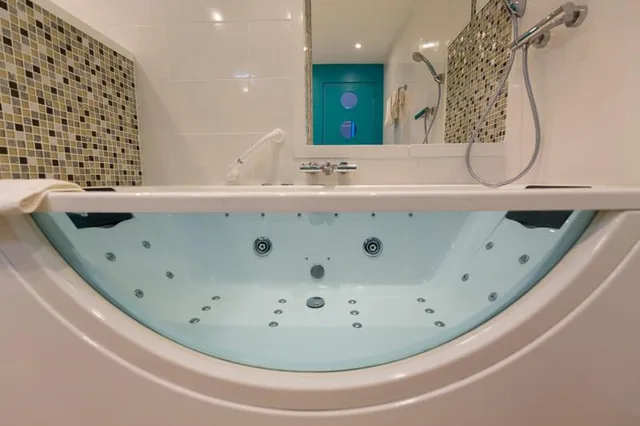 غرفة بسرير مزدوج بجاكوزي، Hotel Regina 2/2