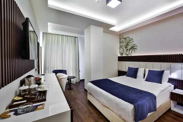 غرفة ديلوكس ثلاثية، Kavala Hotel 8/10