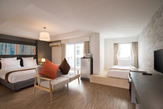 غرفة جونيور ثلاثية بسرير كينج وسرير فردي، Journeyhub Pattaya Central 1/5