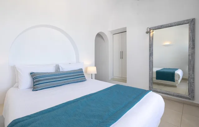 2 Bedrooms, Suite, Sea View, Outdoor Jetted Tub، Amber Light Villas 3/10