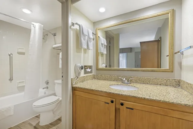 غرفة قياسية بسرير مزدوج، Best Western Dulles Airport Inn 4/6