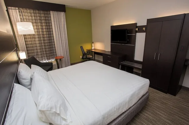 غرفة قياسية بسرير كينج، HOLIDAY INN EXPRESS WILMINGTON 1/2
