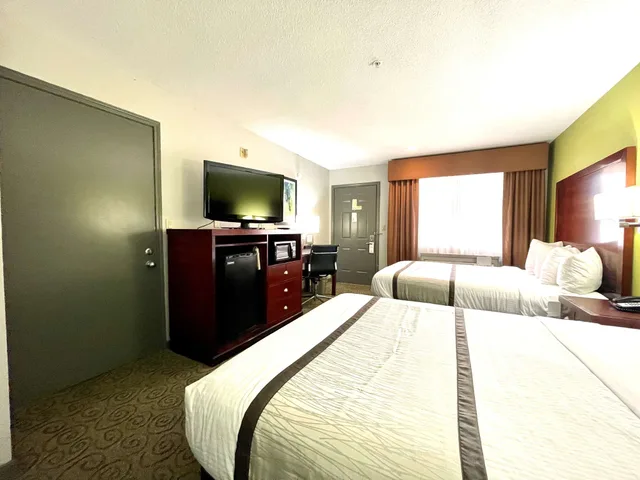 غرفة قياسية بسريرين كوين لذوي الإعاقة، Surestay Hotel By Best Western Deer Park 2/8