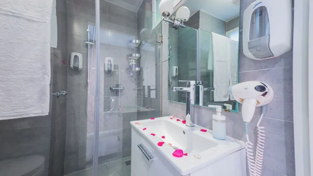 جناح جونيور بسرير كوين، Rent Inn Suites Hotel 6/10
