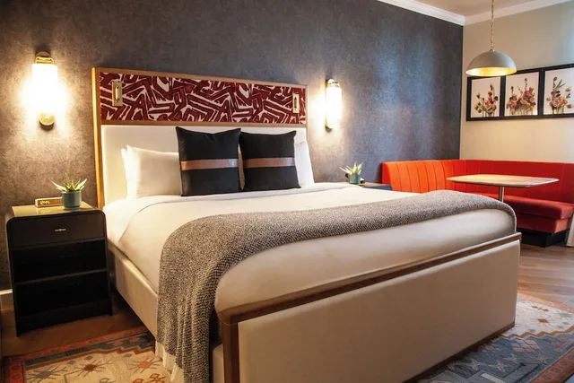 غرفة سوبيريور بسرير كينج، The Westport Inn, an Ascend Hotel Collection Member 1/5