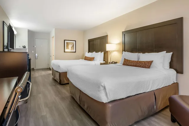 Standard, 2 Queen Beds, Best Western Inn Of Vancouver 6/10