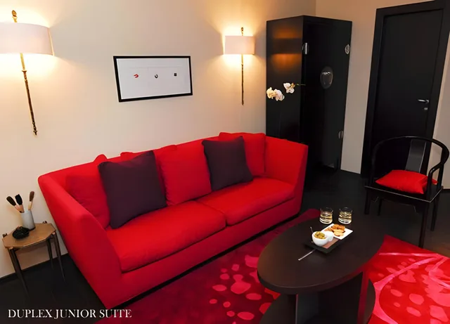 جناح جونيور مع أريكة، Eastwest Hotel 1/2