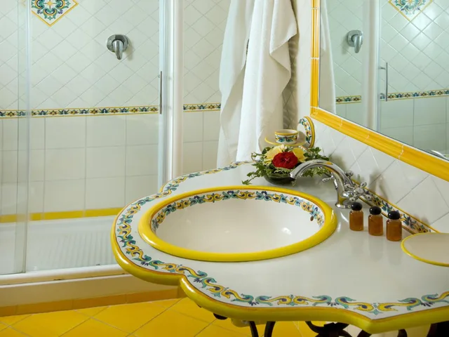غرفة بسرير كينج بإطلالة على البحر، Hotel Onda Verde 5/5