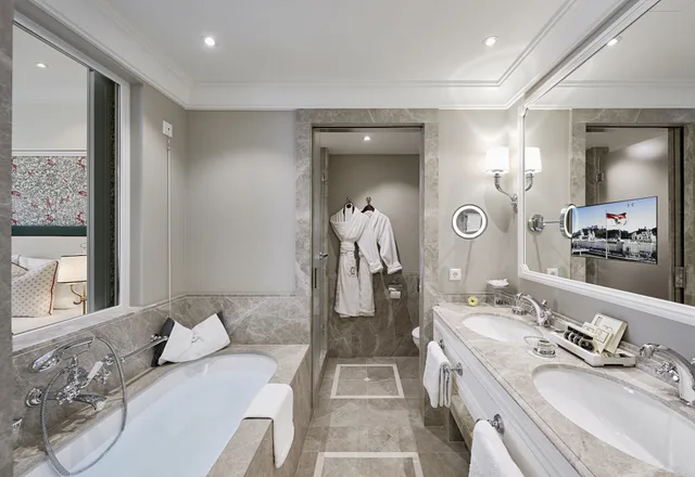 جناح سيغنتشر بسرير مزدوج بشرفة، Hotel Sacher Salzburg 3/4