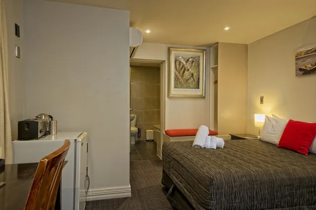 استوديو بسرير مزدوج في الطابق الأرضي، Autoline Motel 1/3