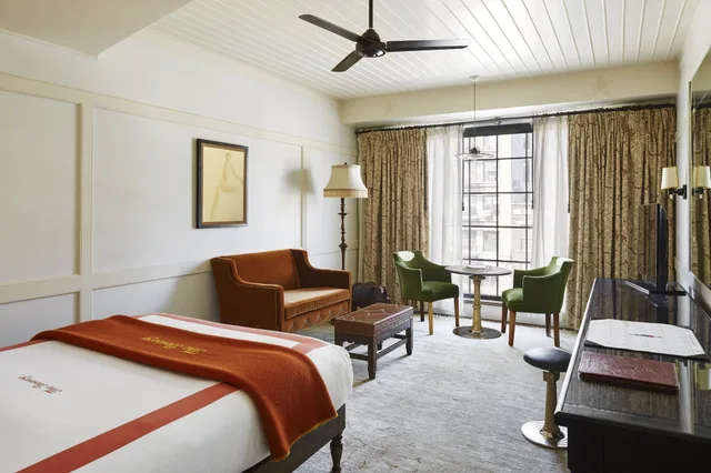 Deluxe, Single, Queen Bed, City View, Bathtub, The Bowery Hotel 2/2