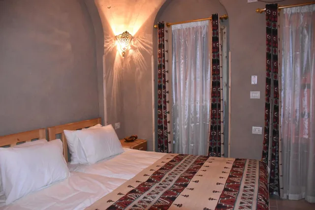 غرفة سوبيريور بسريرين منفصلين، Embrace Hotel 4/8