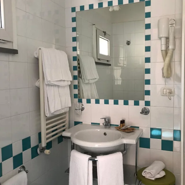 غرفة ثلاثية، Agave Hotel Residence Inn 3/4