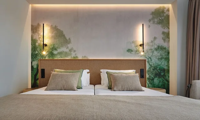 غرفة سوبيريور بسريرين منفصلين وفرشتي فوتون بإطلالة جزئية على البحر، Grupotel Cala Marsal Nature Hotel 1/3