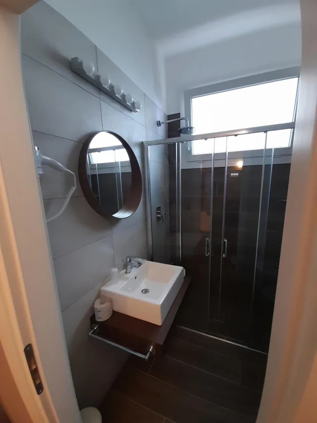 غرفة بسرير كوين، Hotel Royal Plaza 3/4