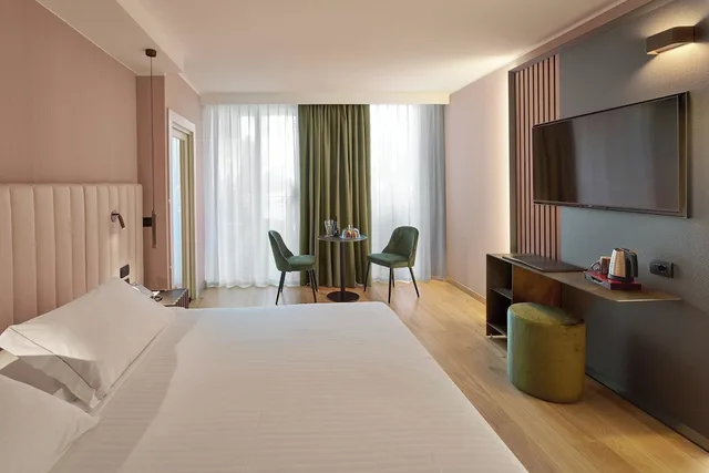 غرفة ديلوكس بسرير كوين، Hotel Kristal Palace 6/10